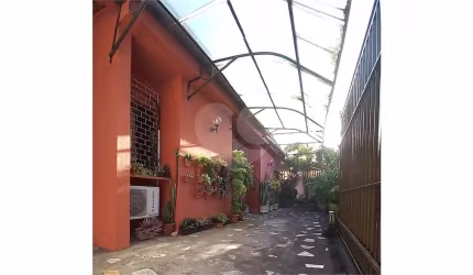 Casa solta no Vila União