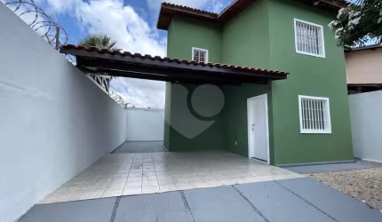 Casa Duplex em rua pública na cidade dos funcionários