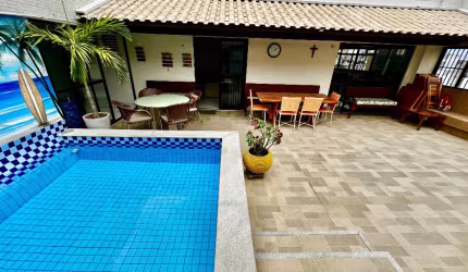 Linda Cobertura com 240m²