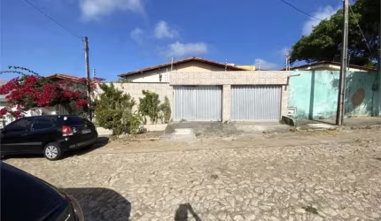 Casa Solta no Edson Queiroz