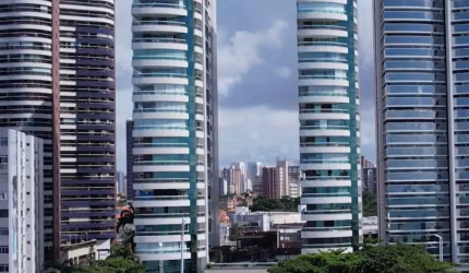 More na Beira Mar,  326m², Pé na areia, vista mar
