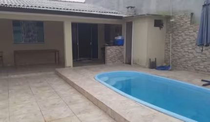 EXCELENTE IMOVEL EM GUARATUBA PIÇARRAS(COM PISCINA)