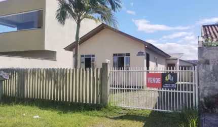 EXCELENTE CASA A VENDA EM GUARATUBA (BREJATUBA)