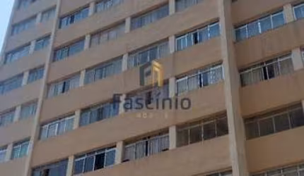 Apartamento com 3 quartos à venda na Rua Castro Alves, 31, Aclimação, São Paulo por R$ 550.000