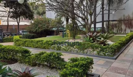 Apartamento com 3 quartos à venda na Rua Oscar Freire, 1085, Jardim América, São Paulo por R$ 3.300.000