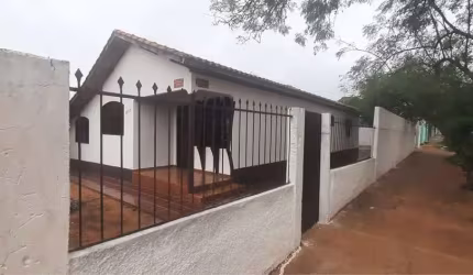 Casa com 3 quartos à venda na Rua Rio Grande do Norte, 1520, Jardim Alvorada, Maringá por R$ 439.000