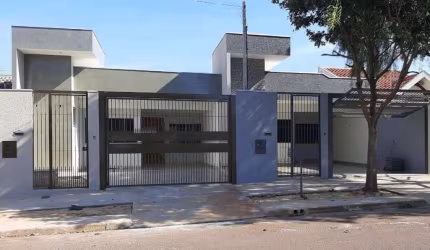 Casa com 3 quartos à venda na Rua Pioneiro José Borin, Jardim Paulista, Maringá, 104 m2 por R$ 450.000