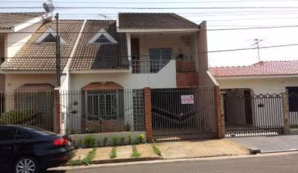 Casa com 3 quartos à venda na Rua Doutor Antonio de Azevedo, 138, Jardim Monte Carlo, Maringá, 215 m2 por R$ 650.000