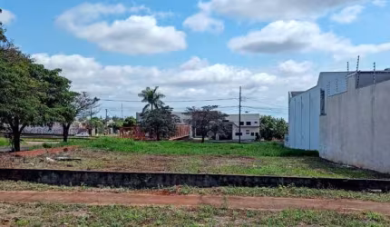 Terreno à venda na Rua Pioneiro Antônio de Paula Freitas, Jardim Império do Sol, Maringá por R$ 350.000