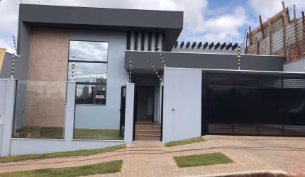 Casa com 3 quartos à venda na Rua Pioneiro Antônio Castanha, Jardim Itália, Maringá por R$ 1.100.000