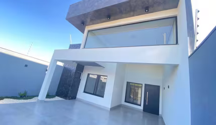 Casa com 3 quartos à venda na Rua Erondino Antônio Pinhata, Bom Jardim, Maringá por R$ 750.000