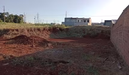 Terreno à venda na Rua Deodoro Laurani, 587, Jardim Novo Centro, Campo Mourão por R$ 180.000