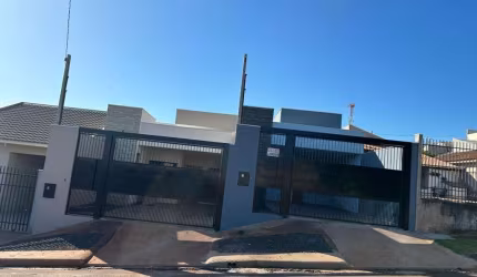 Casa com 3 quartos à venda na Rua Natividade Regina Brianezi, Jardim Aurora, Maringá por R$ 420.000