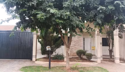 Casa com 3 quartos à venda na Rua Rio Tibagi, Loteamento Batel, Maringá por R$ 750.000