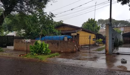 Terreno à venda na Rua Panamá, Vila Morangueira, Maringá por R$ 450.000
