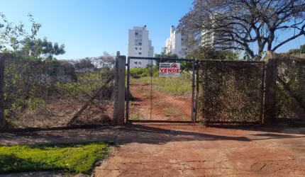Terreno à venda na Rua Nilo Cairo, Jardim Alvorada, Maringá por R$ 1.200.000