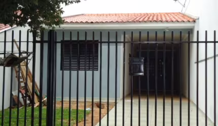 Casa com 2 quartos à venda na Rua Pioneiro Sebastião Alves, 708, Jardim Paris III, Maringá, 100 m2 por R$ 290.000