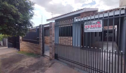Casa a venda no bairro Jardim Oriental