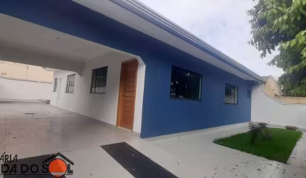 Casa com 3 quartos para alugar na Rua Pioneira Edinalva Alves Meira, 76, Parque das Grevíleas, Maringá, 132 m2 por R$ 2.200