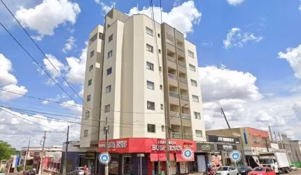 Apartamento com 2 quartos para alugar na Rua Emilio Ganzert, 295, Centro, Ivaiporã, 50 m2 por R$ 850