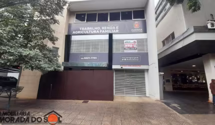 Prédio com 9 salas para alugar na Avenida Herval, 64, Zona 01, Maringá, 676 m2 por R$ 25.000