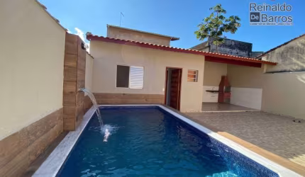 Casa com 2 dormitórios e piscina à venda, por R$ 499.900 - Agenor de Campos - Mongaguá/SP