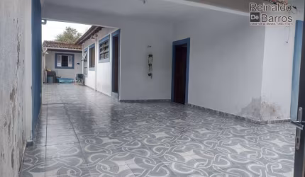 Sobrado com 4 dormitórios à venda por R$ 700.000 - Jardim Ivoty - Itanhaém/SP