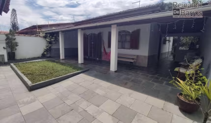 Casa com 3 dormitórios à venda por R$ 550.000,00 - Vila Suarão - Itanhaém/SP