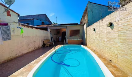Casa No Centro de Itanhaém com 3 quartos, por R$ 475.000,00.