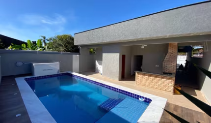 Casa com piscina e 3 dormitórios à venda, por R$ 780.000 - Santa Júlia - Itanhaém/SP