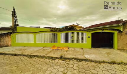 Casa com 3 dormitórios à venda por R$ 630.000,00 - Jardim Ivoty - Itanhaém/SP