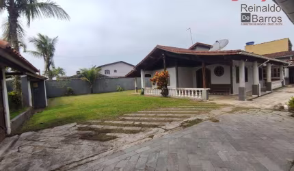 Casa com 4 dormitórios à venda, 379 m² por R$ 750.000,00 - Vila Verde Mar - Itanhaém/SP