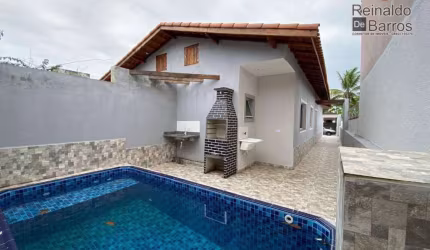 Casa com 2 dormitórios e piscina à venda, 53 m² por R$ 294.900 - Estância Balneária Tupy - Itanhaém/SP