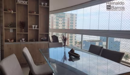 BELISSÍMO APARTAMENTO ALTO PADRÃO FRENTE MAR