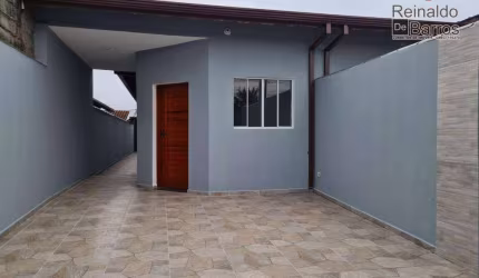 CASA NOVA À VENDA NA CIDADE DE ITANHÁEM