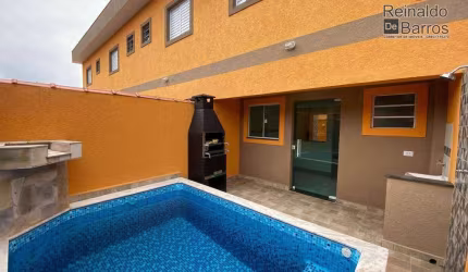 Sobrado com 2 dormitórios à venda, 98 m² por R$ 309.000 - Jardim Cibratel II - Itanhaém/SP