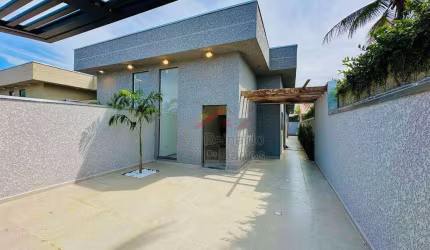 Casas Novas de 2 Quartos com Piscina e Localização Privilegiada em Itanhaém - R$ 460.000