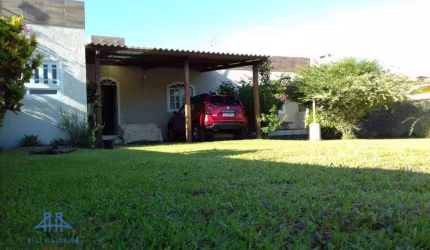 Casa com 3 dormitórios à venda, 100 m² por R$ 500.000,00 - São João do Rio Vermelho - Florianópolis/SC
