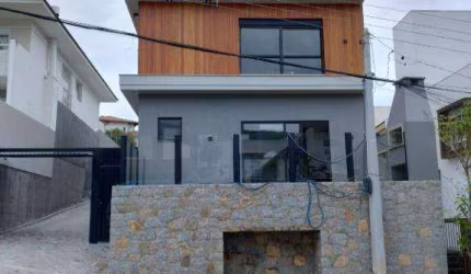 Casa com 3 dormitórios à venda, 225 m² por R$ 1.775.000,00 - Córrego Grande - Florianópolis/SC