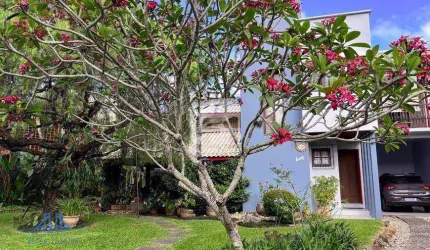 Casa com 3 dormitórios à venda, 182 m² por R$ 2.480.000,00 - Porto da Lagoa - Florianópolis/SC