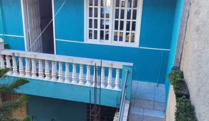 Comercial para Venda em Curitiba, Sítio Cercado, 5 dormitórios, 1 suíte, 4 banheiros, 3 vagas
