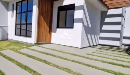 CASA DE 03 C/SUÍTE, EXCELENTE PADRÃO DE ACABAMENTO! NO LISBOA - SÃO JOSÉ