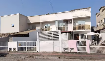 SOBRADO SEMI MOBILIADO NO BELA VISTA - PALHOÇA - COM 02 DORMITÓRIOS + LAVABO