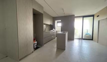 APTO COM 02 SUÍTES! SEMI-MOBILIADO, VISTA LIVRE. NA PEDRA BRANCA. COND COMPLETO