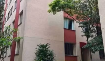 Lindo apartamento reformado e pronto para morar!
