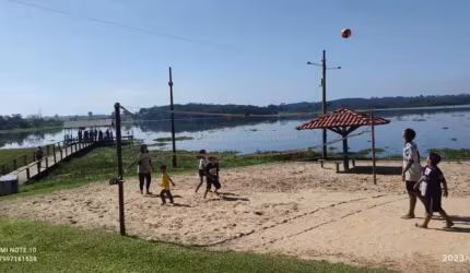 RANCHO ROXIMO A AGUA ,,um gostoso lazer privado com mesa de bilhar e redes , um belo ambiente gurmet Venda condominioRecantodosCurimbatas Mendonça/SP