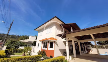 EXCELENTE CASA COM PISCINA - VENDA R$ 2.300.000,00 - 340m² - SAMBAQUI, FLORIANÓPOLIS - SC