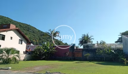 EXCELENTE TERRENO PLANO Á VENDA - 524m² - SAMBAQUI, FLORIANÓPOLIS/SC