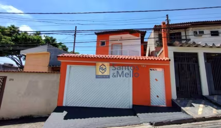 Sobrado em Vila Tibiriçá