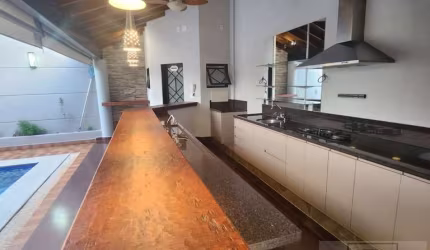 Lindo Sobrado com 3 suites todo reformado City Ribeirão